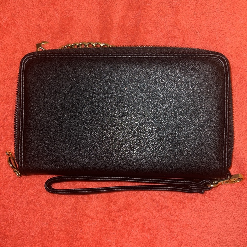 Juicy Couture Black Wallet/Wristlet with Gold Chain NWOT - Picture 2 of 4